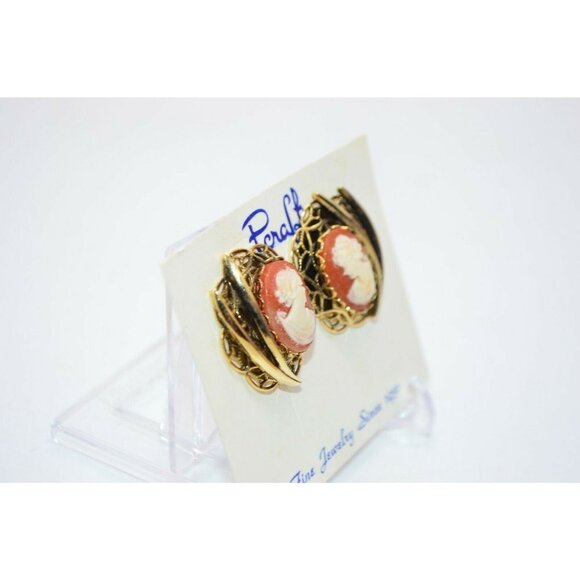 Pcraft Pink Acrylic Cameo Gold Tone Filigree Clip - Picture 2 of 4